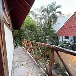 Treehouse Loft In Prime Location